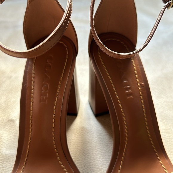 Coach Maya Signature Buckle Size 6.5 - Picture 5 of 5